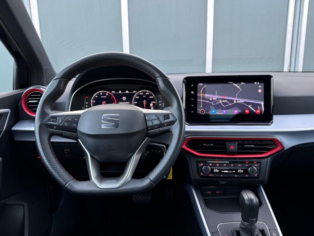Seat Arona 1.5TSI 150pk DSG FR | ACC | Navi | Camera | carplay | Climate