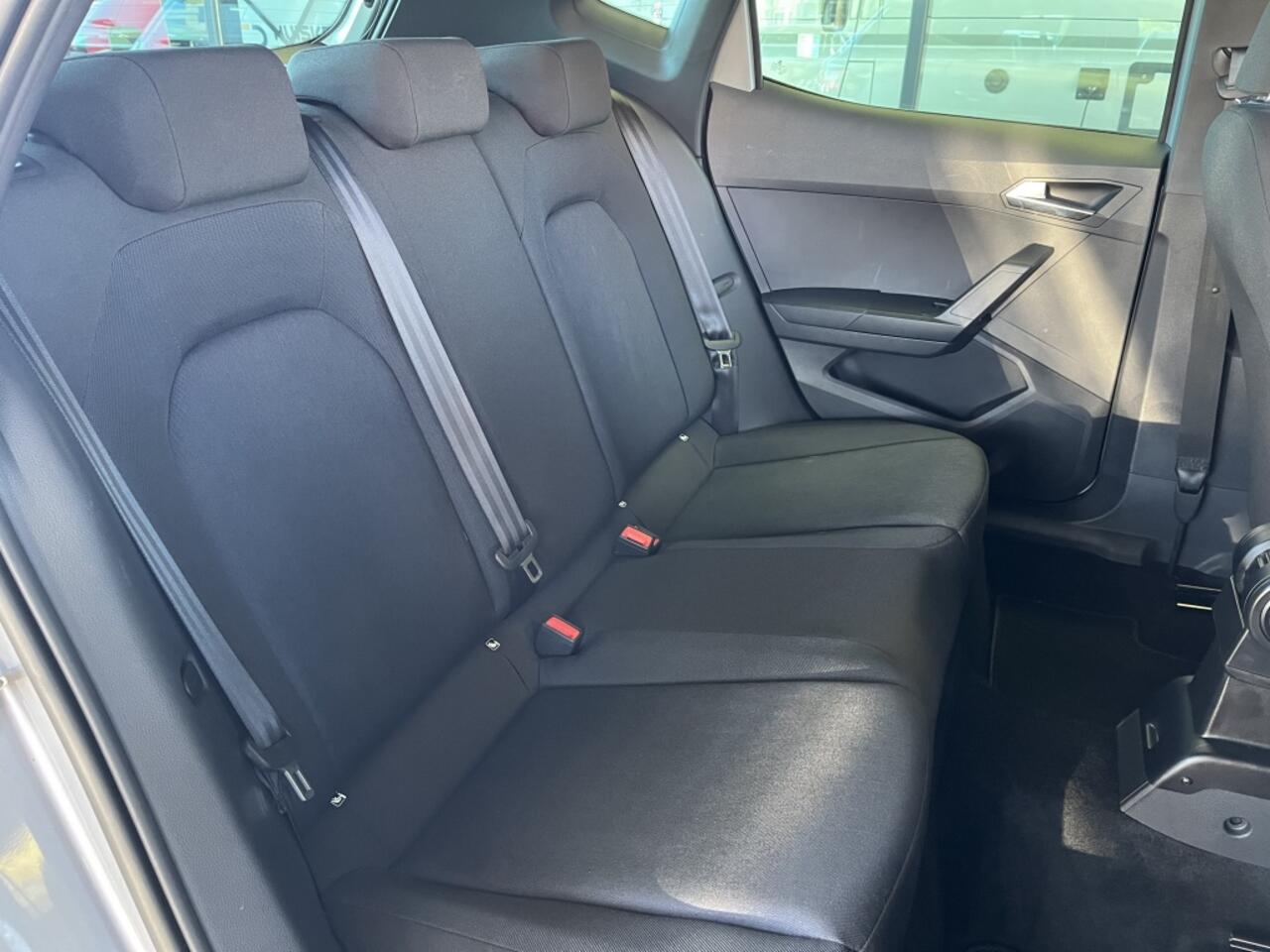 Seat Arona 1.0 EcoTSI FR Business Connect | Adapt. Cruise Control | Carplay