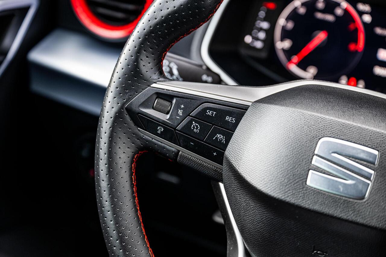 Seat Arona 1.0 TSi 95 pk FR Business Connect | Keyless | Navigatie | Stoelverwarming