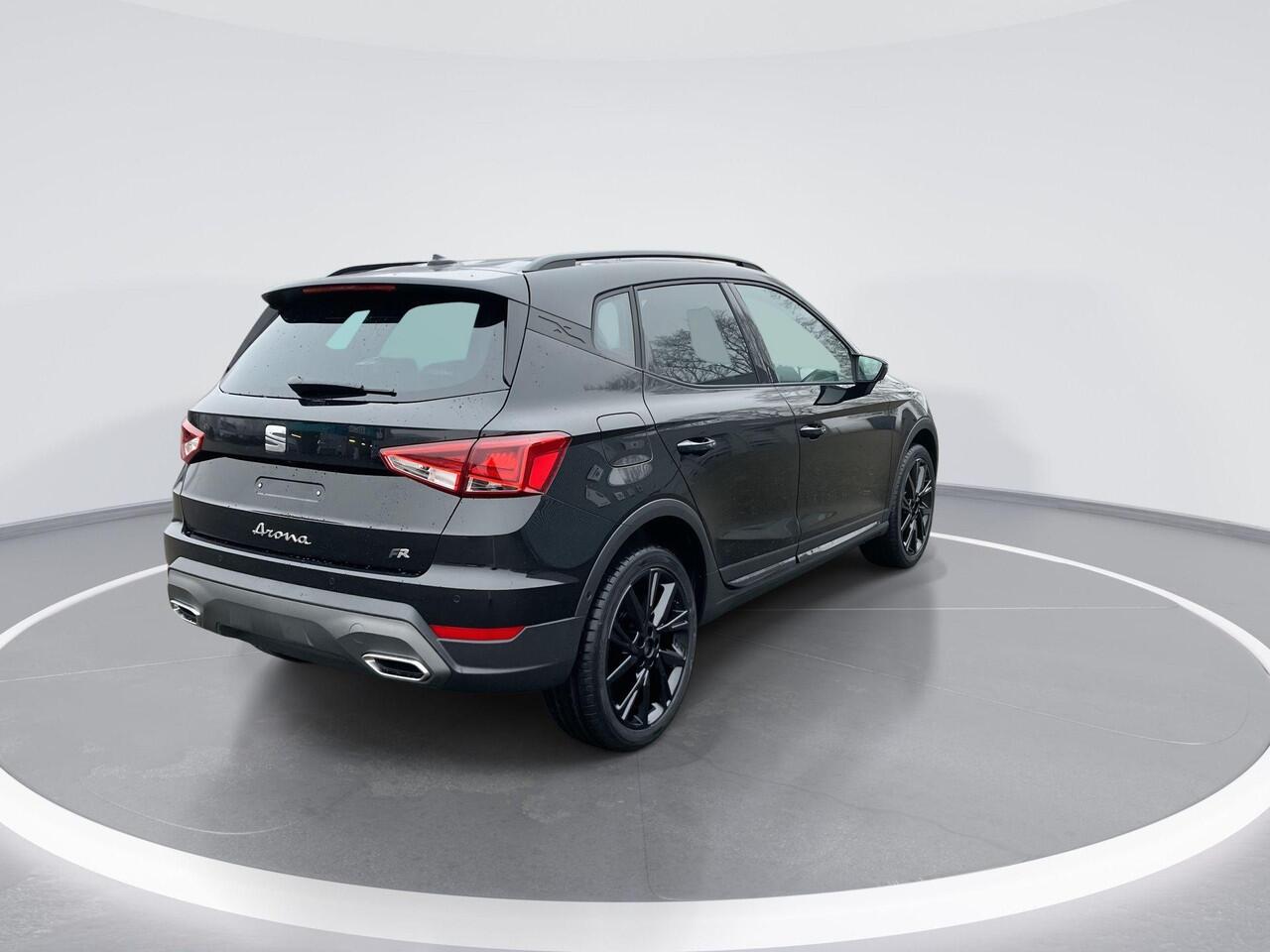 Seat Arona FR Business Connect 1.0 70 kW / 95 pk EcoTSI SUV 5 versnelling Hand. | Black Pakket | 18'' lichtmetalen velgen | 2500,- Euro Herwaardering!! 32.000,- Fiscaal!