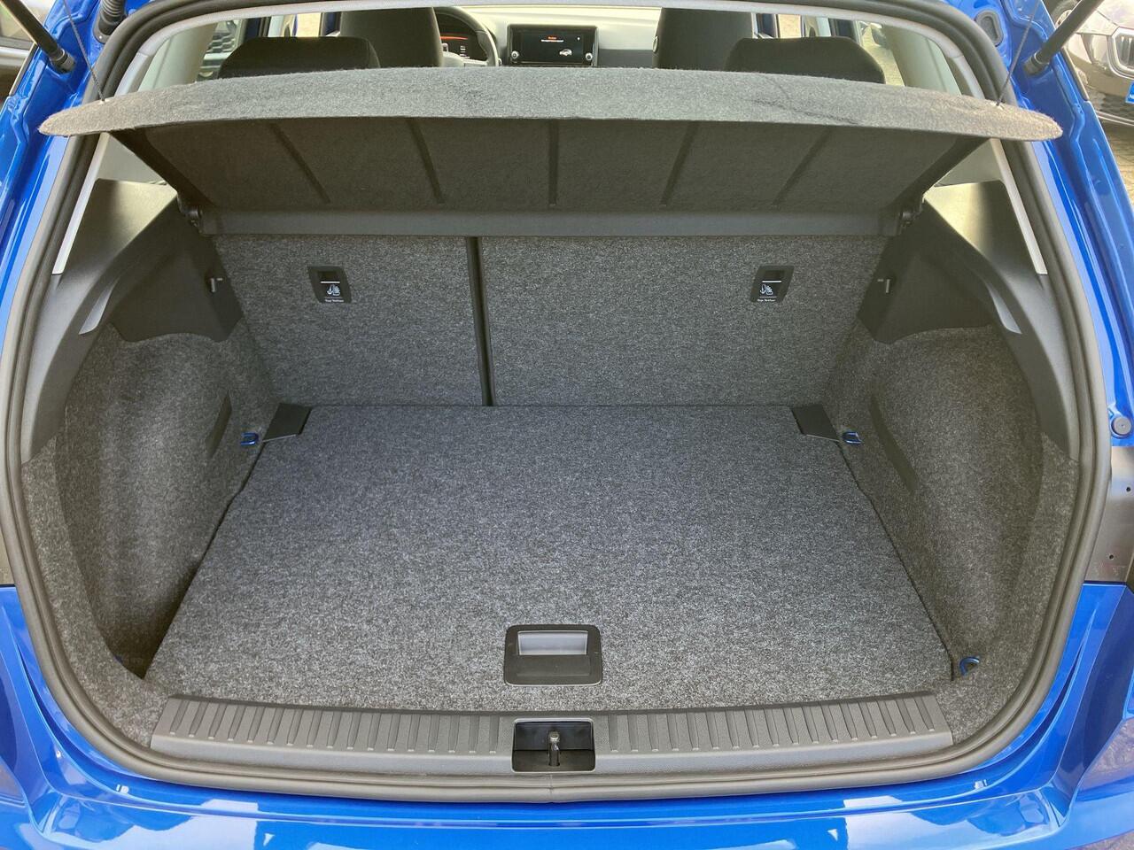 Seat Arona Style 1.0 70 kW / 95 pk EcoTSI SUV 5 versn. Hand | Metallic lak | lichtmetalen velgen