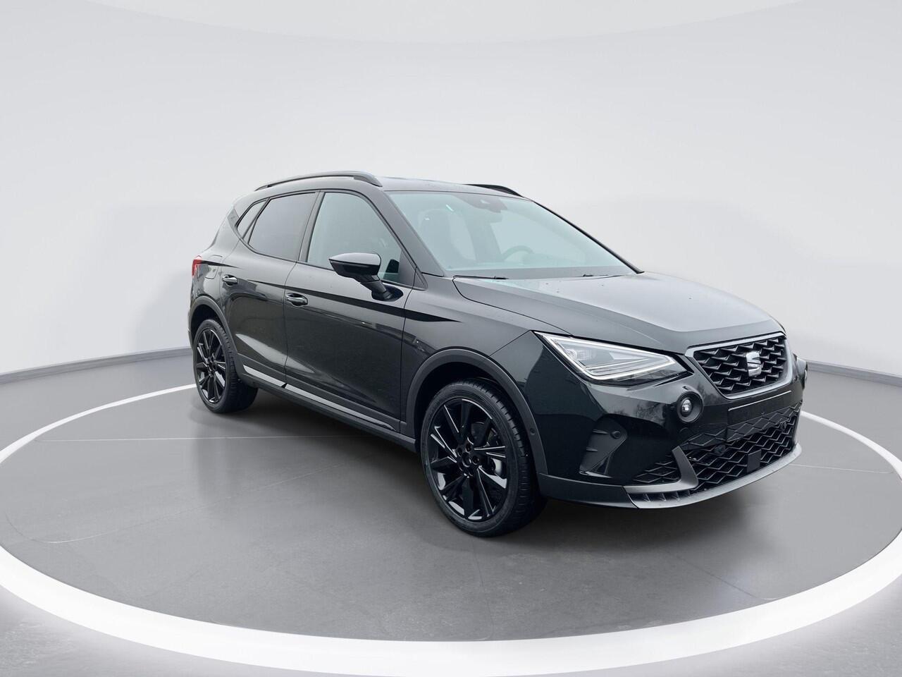 Seat Arona FR Business Connect 1.0 70 kW / 95 pk EcoTSI SUV 5 Versnelling Hand | Black Pakket | Winter pakket | 18'' lichtmetaal | 2000,- inruilpremie!!