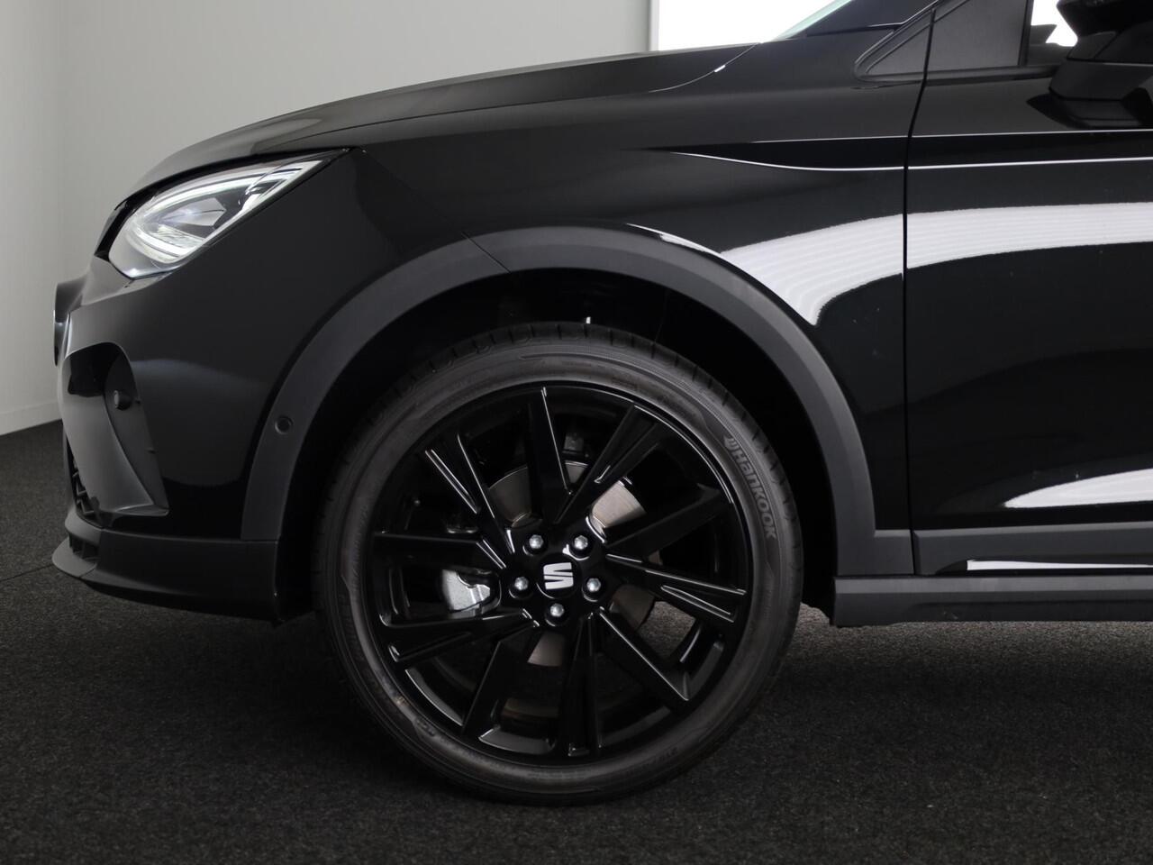 Seat Arona FR Business Connect 1.0 TSI 95 pk 5 versn. Hand | Black pack | Adaptive Cruise | Parkeercamera | |18 inch | Stoelverwarming | Carplay