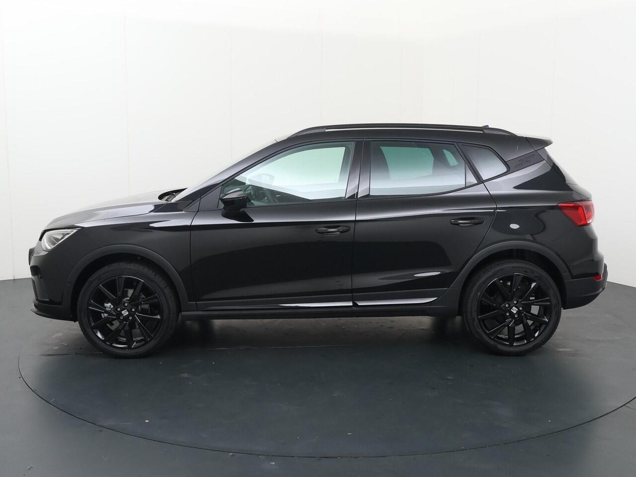 Seat Arona FR Business Connect 1.0 70 kW / 95 pk EcoTSI SUV 5 versn. | Black Pack |