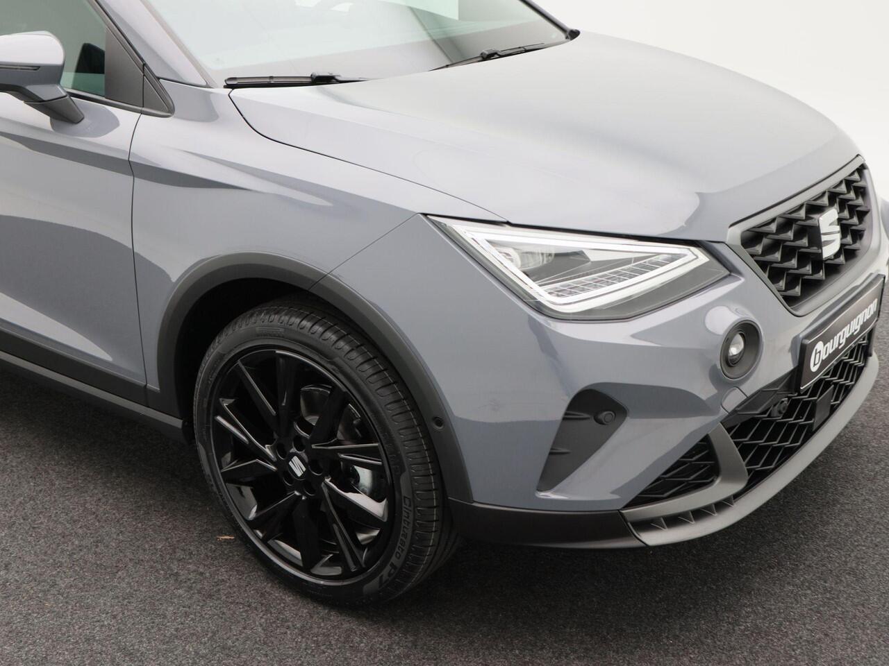 Seat Arona FR Business Connect 1.0 TSI 95 PK | Black pack | Stoelverwarming | Adaptive cruise control | Achteruitrijcamera