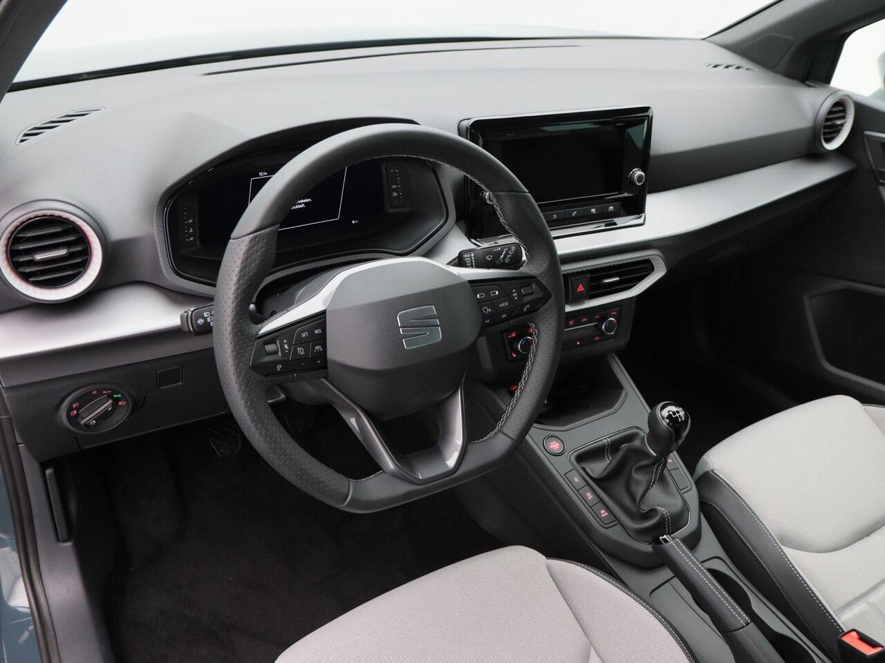 Seat Arona FR Business Connect 1.0 TSI 95 PK | Stoelverwarming | Achteruitrijcamera | Adaptive cruise control