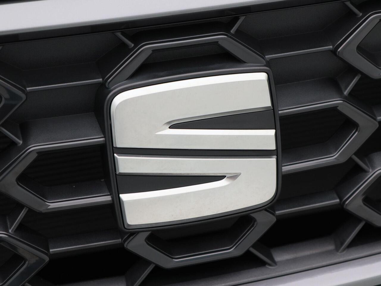 Seat Arona FR Business Connect 1.0 TSI 95 PK | Stoelverwarming | Achteruitrijcamera | Adaptive cruise control