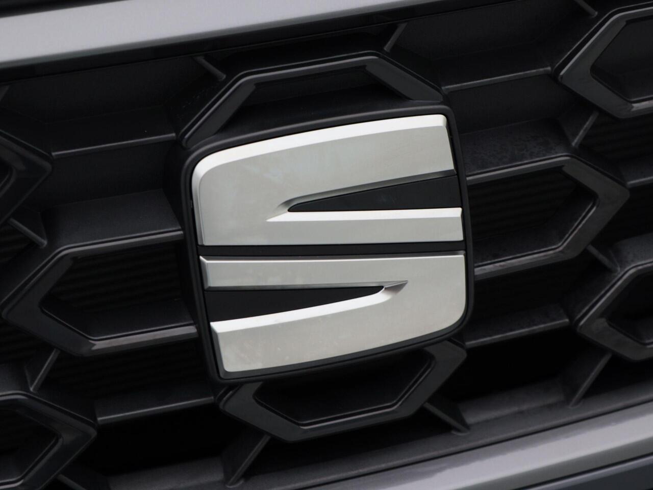 Seat Arona Style Business Connect 1.0 TSI 115 PK | Automaat | Stoelverwarming | Parkeersensoren | Apple carplay / Android auto