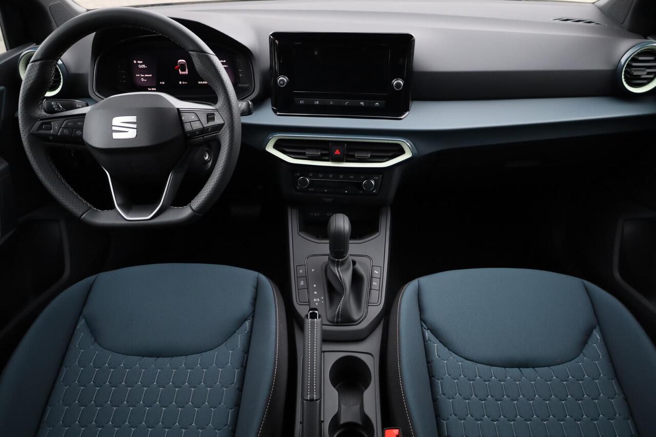 Seat Arona 1.0 EcoTSI Style Business Connect 115PK / 85kW DSG, LED koplampen, parkeersensoren voor en achter (pdc), achteruitrijcamera (rear view), Safe & Driving Pack M (adaptive cruise control, multi-collision brake, grootlichtassistent), 17" 'Dynamic Machined' LM