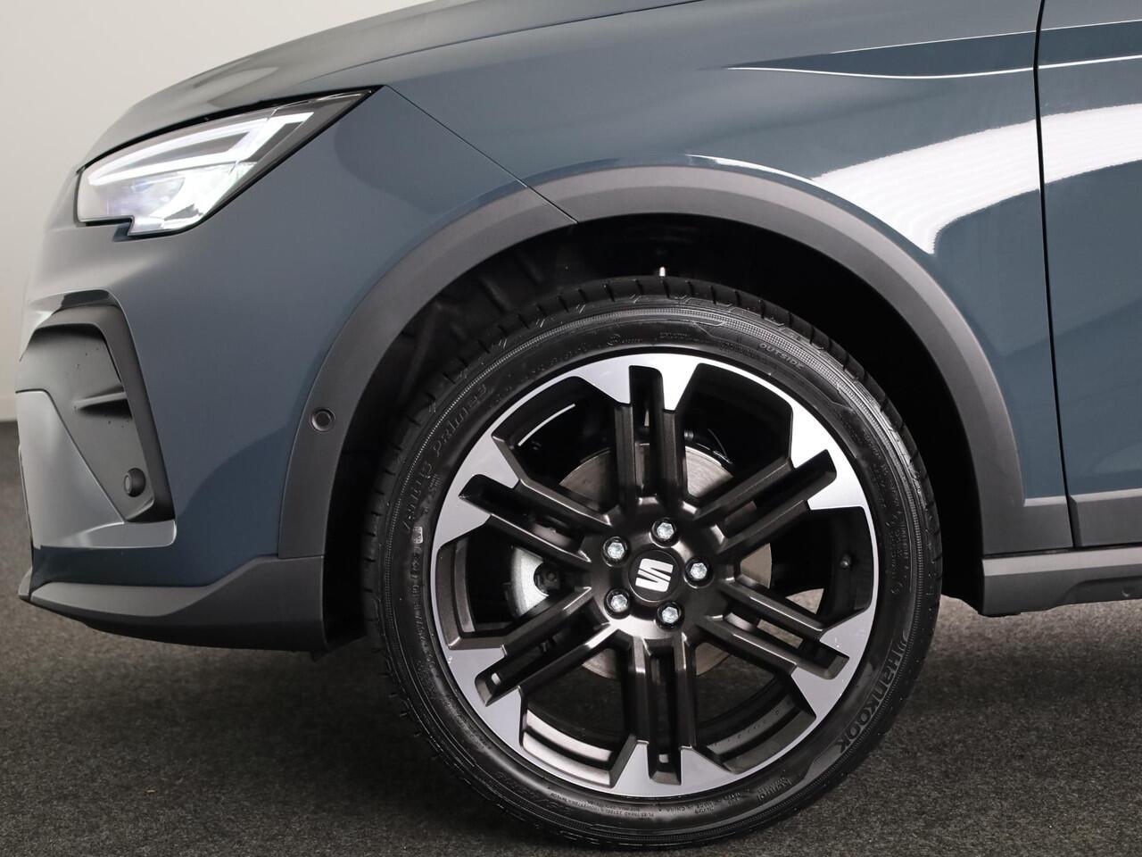 Seat Arona FR Business Connect 1.0 EcoTSI 70 kW / 95 PK SUV 5 | Bucket Seats | 18 inch Velgen 'Performance Machined' | Stoelverwarming | Adaptive Cruise Control | Achteruitrij Camera | Sensoren V+A