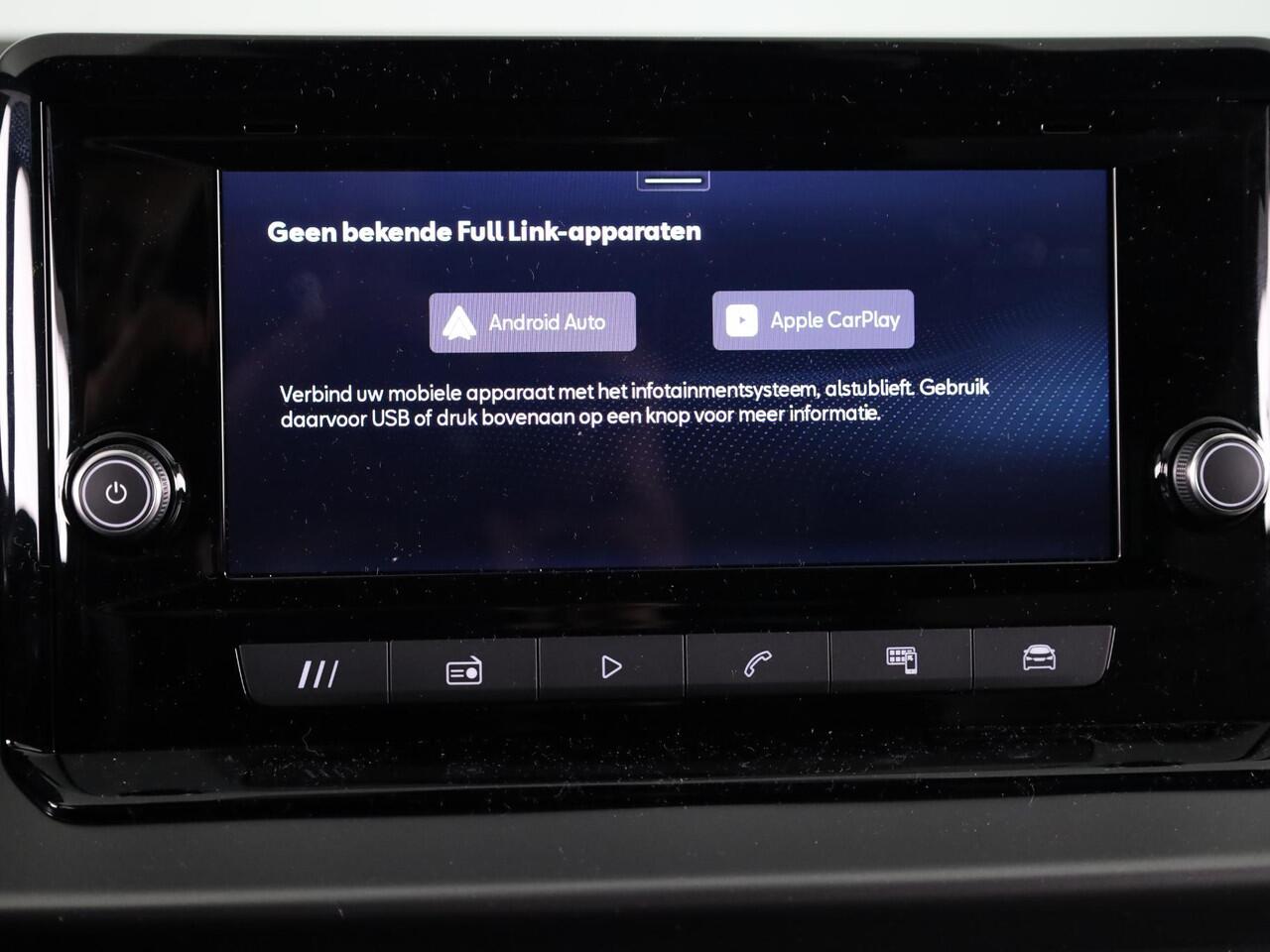 Seat Arona FR Business Connect 1.0 EcoTSI 70 kW / 95 PK SUV 5 | Bucket Seats | 18 inch Velgen 'Performance Machined' | Stoelverwarming | Adaptive Cruise Control | Achteruitrij Camera | Sensoren V+A