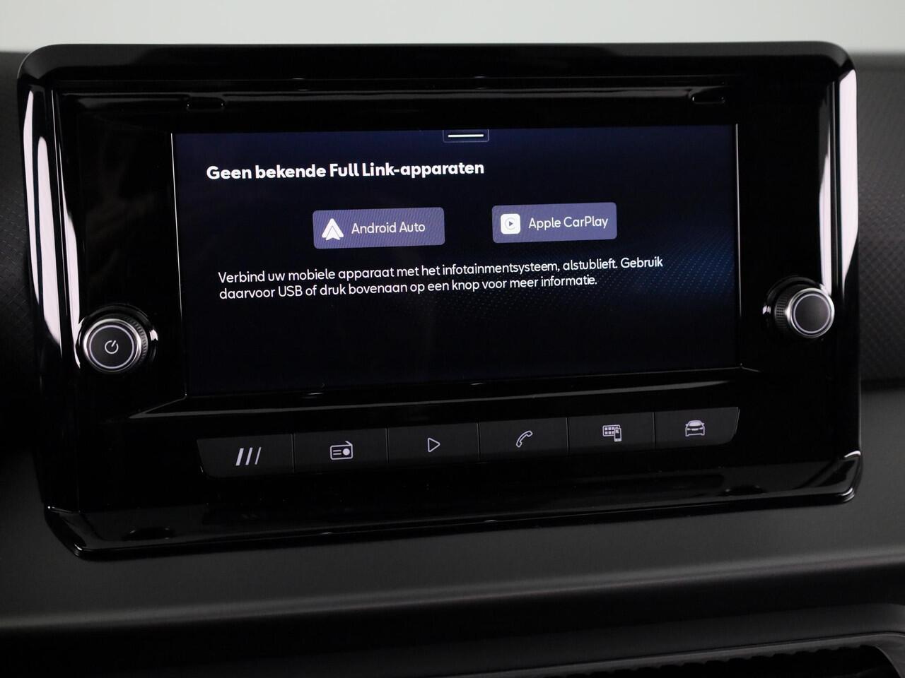 Seat Arona FR Business Connect 1.0 EcoTSI 70 kW / 95 PK SUV 5 | Bucket Seats | 18 inch Velgen 'Performance Machined' | Stoelverwarming | Adaptive Cruise Control | Achteruitrij Camera | Sensoren V+A