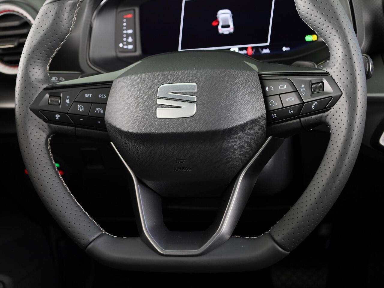 Seat Arona FR Business Connect 1.0 EcoTSI 70 kW / 95 PK SUV 5 | Bucket Seats | 18 inch Velgen 'Performance Machined' | Stoelverwarming | Adaptive Cruise Control | Achteruitrij Camera | Sensoren V+A