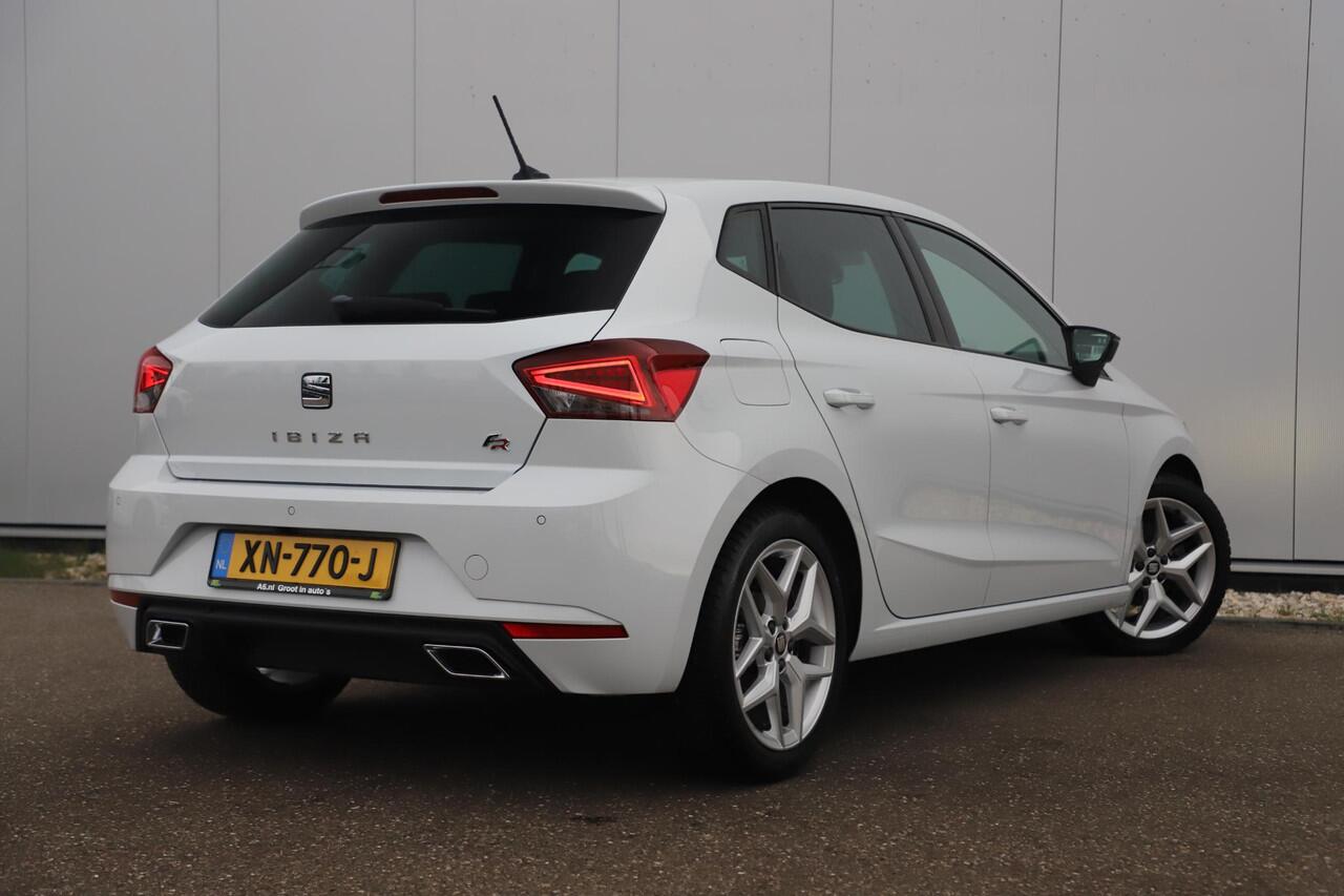 Seat IBIZA 1.5 TSI EVO FR Business Intense 150PK ! Full LED 17 inch LMV Sfeerverlichting Navigatie Achteruitrijcamera Carplay Android Clima Cruise PDC Getint Glas