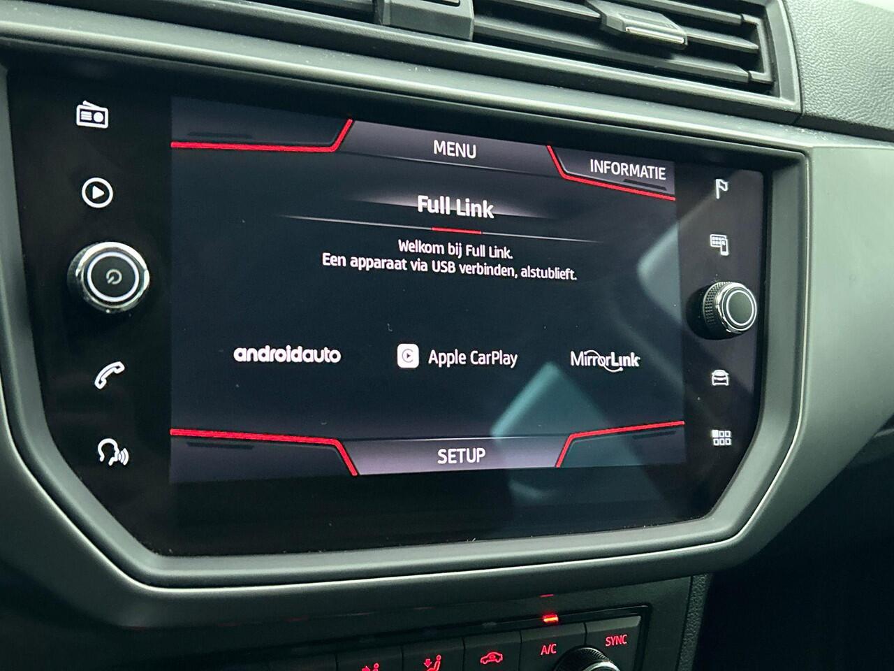 Seat IBIZA 1.0 TSI Style Business Intense Rijklaar incl. 12 mnd Garantie! Airco ECC Navi Carplay Cruise Control PDC Achter + Camera LM Velgen 15" LM Velgen Armsteun