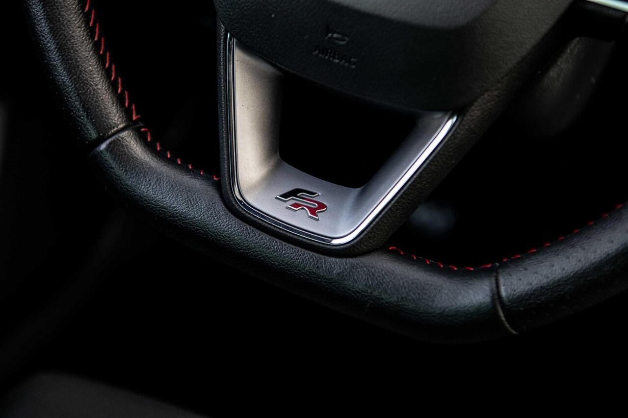 Seat IBIZA 1.0 TSi 95 pk FR Business Intense | Panoramadak | 18" Bi-Color | Afneembare Trekhaak