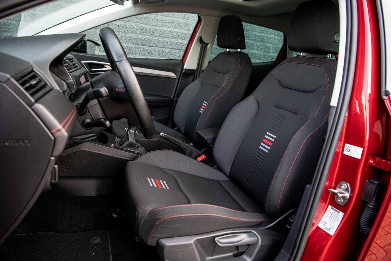 Seat IBIZA 1.0 TSi 95 pk FR Business Intense | Panoramadak | 18" Bi-Color | Afneembare Trekhaak