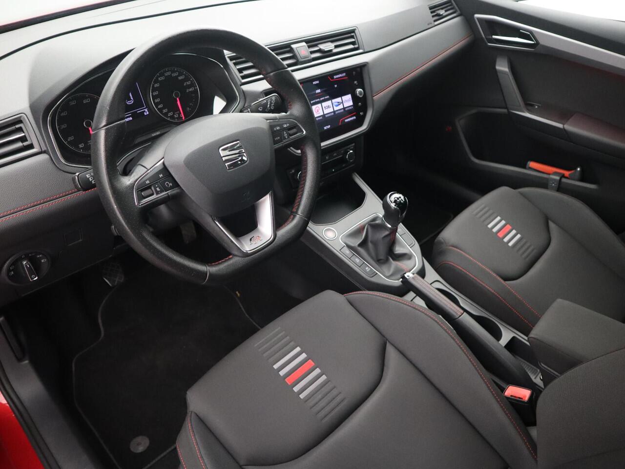 Seat IBIZA 1.0 TSI FR Business Intense PANORAMADAK / CARPLAY / BEATS-AUDIO / CAMERA / KEYLESS / FULL LED / NAVI / CLIMA / PDC / BLUETOOTH / ACC / NL-AUTO