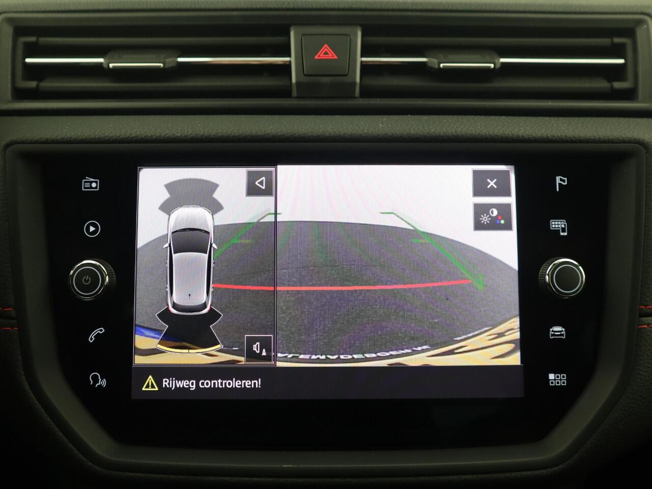 Seat IBIZA 1.0 TSI FR Business Intense PANORAMADAK / CARPLAY / BEATS-AUDIO / CAMERA / KEYLESS / FULL LED / NAVI / CLIMA / PDC / BLUETOOTH / ACC / NL-AUTO