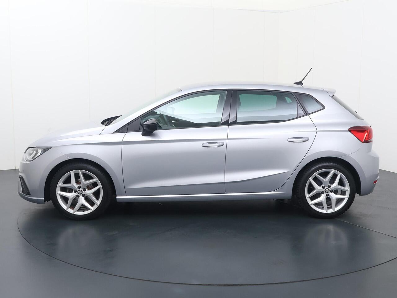 Seat IBIZA 1.0 TSI FR Business Intense | 95 PK | Climate control | Achteruitrijcamera | Apple Carplay/Android Auto |