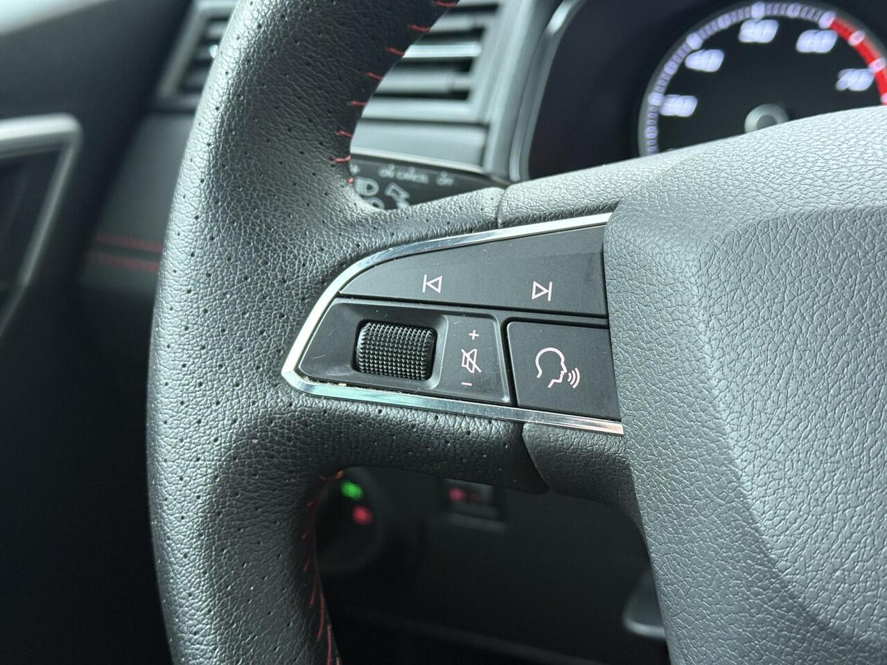 Seat IBIZA 1.0 TSI FR Business Intense | 95 PK | Climate control | Achteruitrijcamera | Apple Carplay/Android Auto |