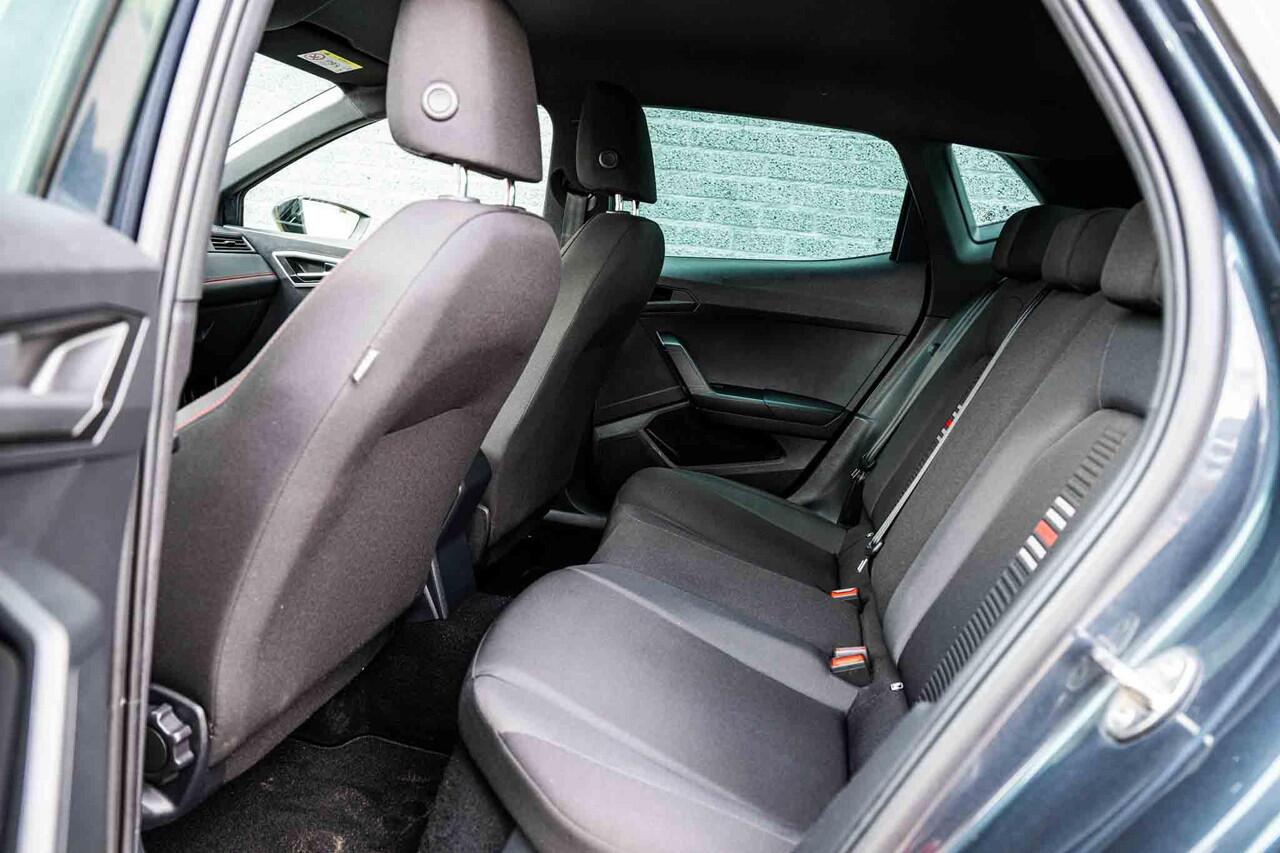 Seat IBIZA 1.0 TSi 95 pk FR Business Intense | Full LED | Virtual Cockpit | 18" Bi-Color