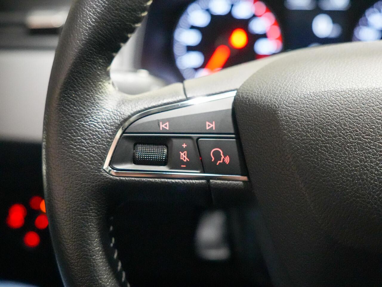 Seat IBIZA 1.0 MPI Reference |VOL!|stoelvrm|clima|carplay|park