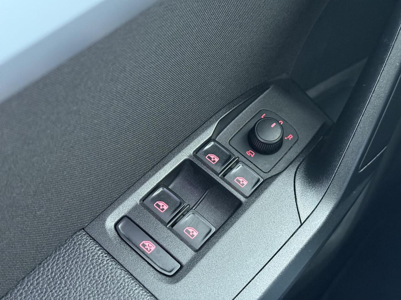 Seat IBIZA 1.0 TSI FR Business Intense | 115 PK | Automaat | Achteruitrijcamera | Cruise control | Apple Carplay/Android Auto |