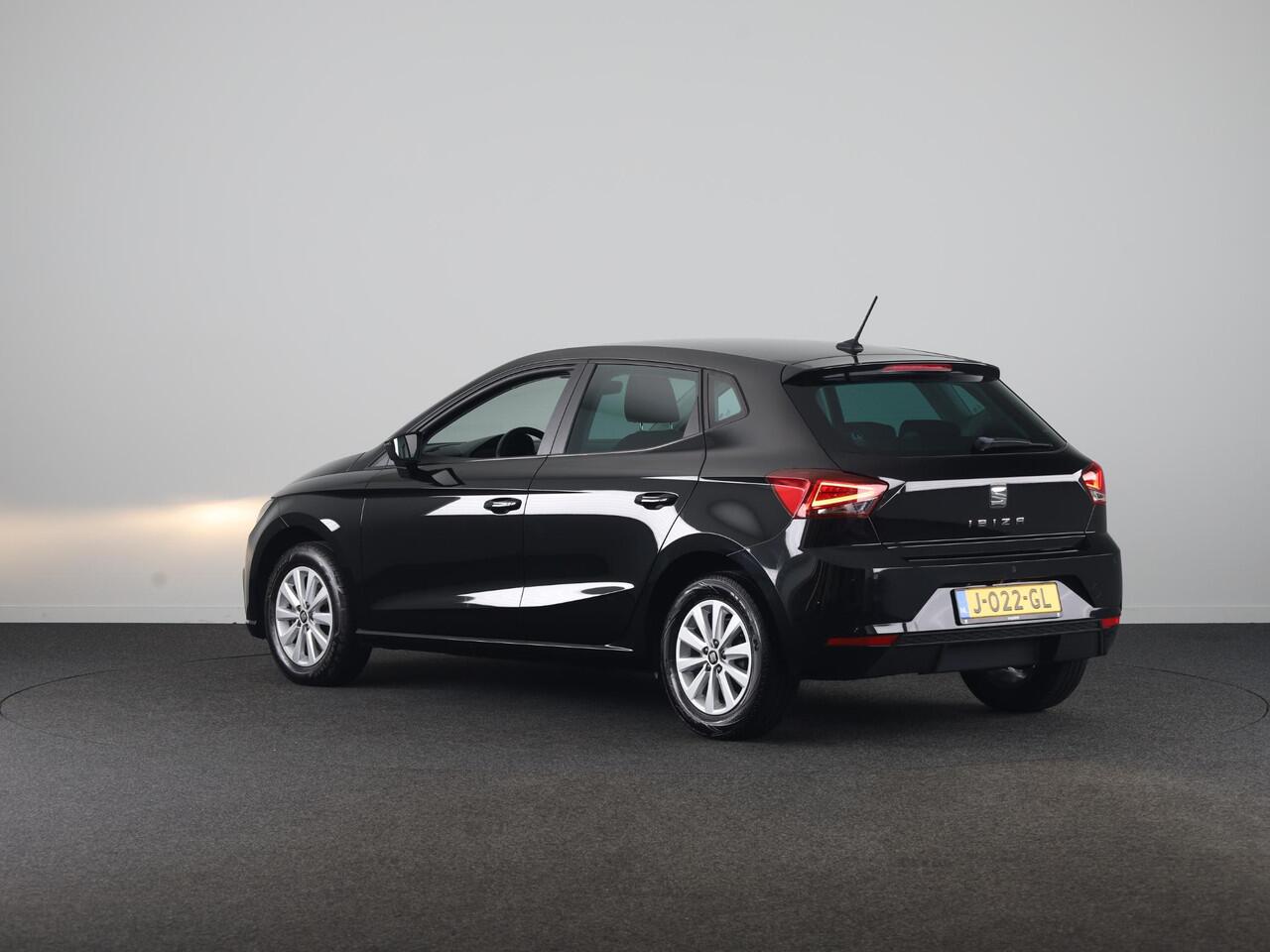 Seat IBIZA 1.0 TSI Style Business Intense 95 pk | Navigatie | Parkeersensoren | Achteruitrijcamera | Cruise control |