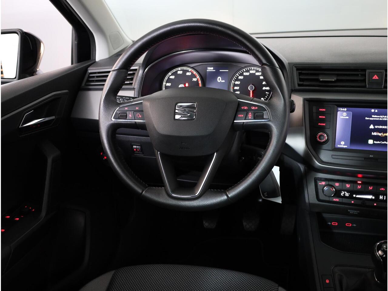 Seat IBIZA 1.0 TSI Style 95PK | Navigatie via app | Parkeersensoren | Airco |