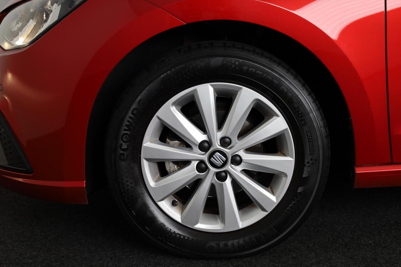 Seat IBIZA 1.0 TSI Style Business Intense 95 pk | Navigatie | Parkeersensoren | Achteruitrijcamera | Cruise control | Apple Carplay/Android Auto |