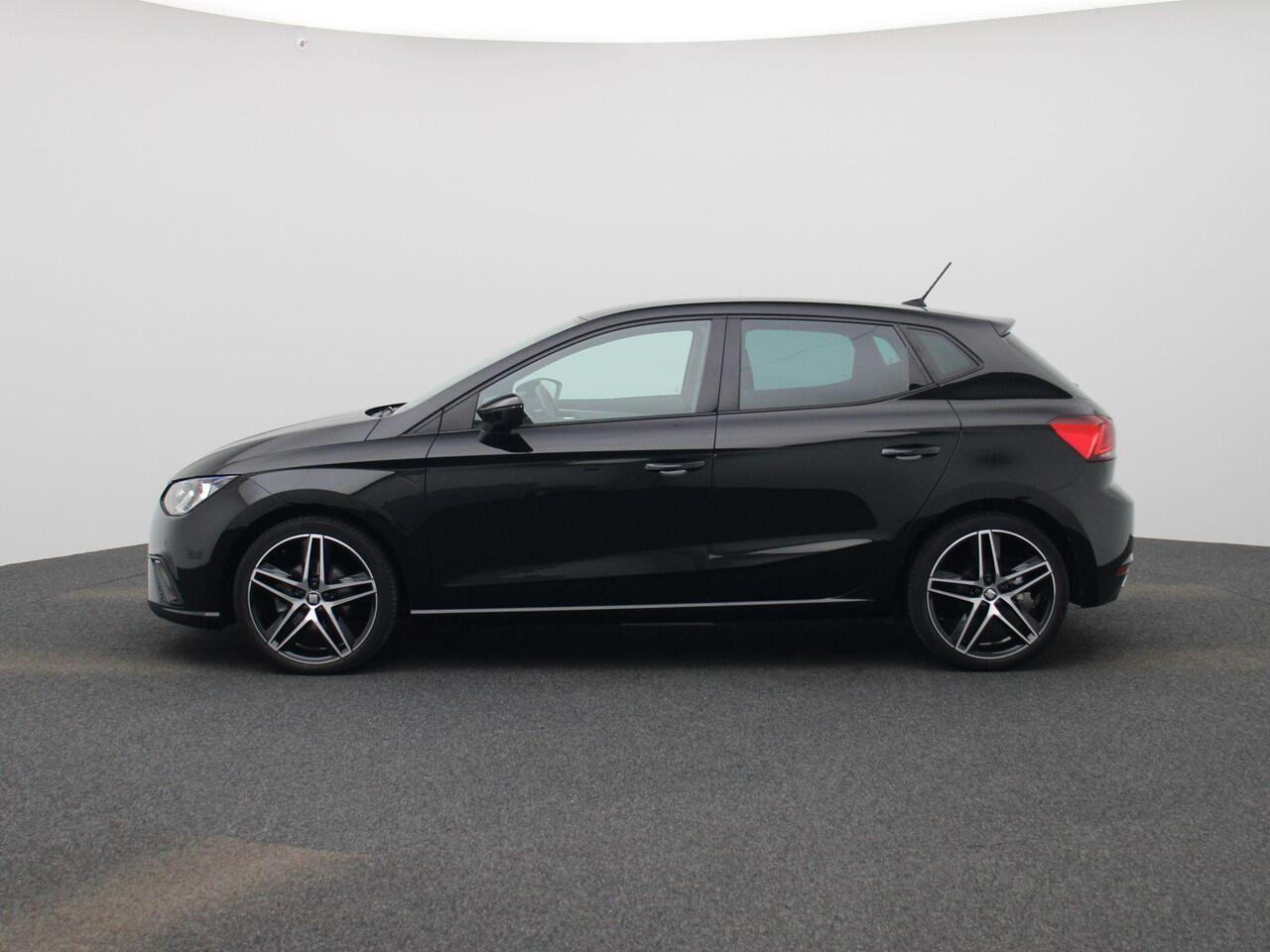 Seat IBIZA 1.0 TSI FR Business Intense | 18" LMV | Camera | PDC Voor + Achter | Full-Map Navigatie | Climate Control | Privacy Glass | Cruise Control & Snelheidsbegrenzer | Apple Carplay & Android Auto