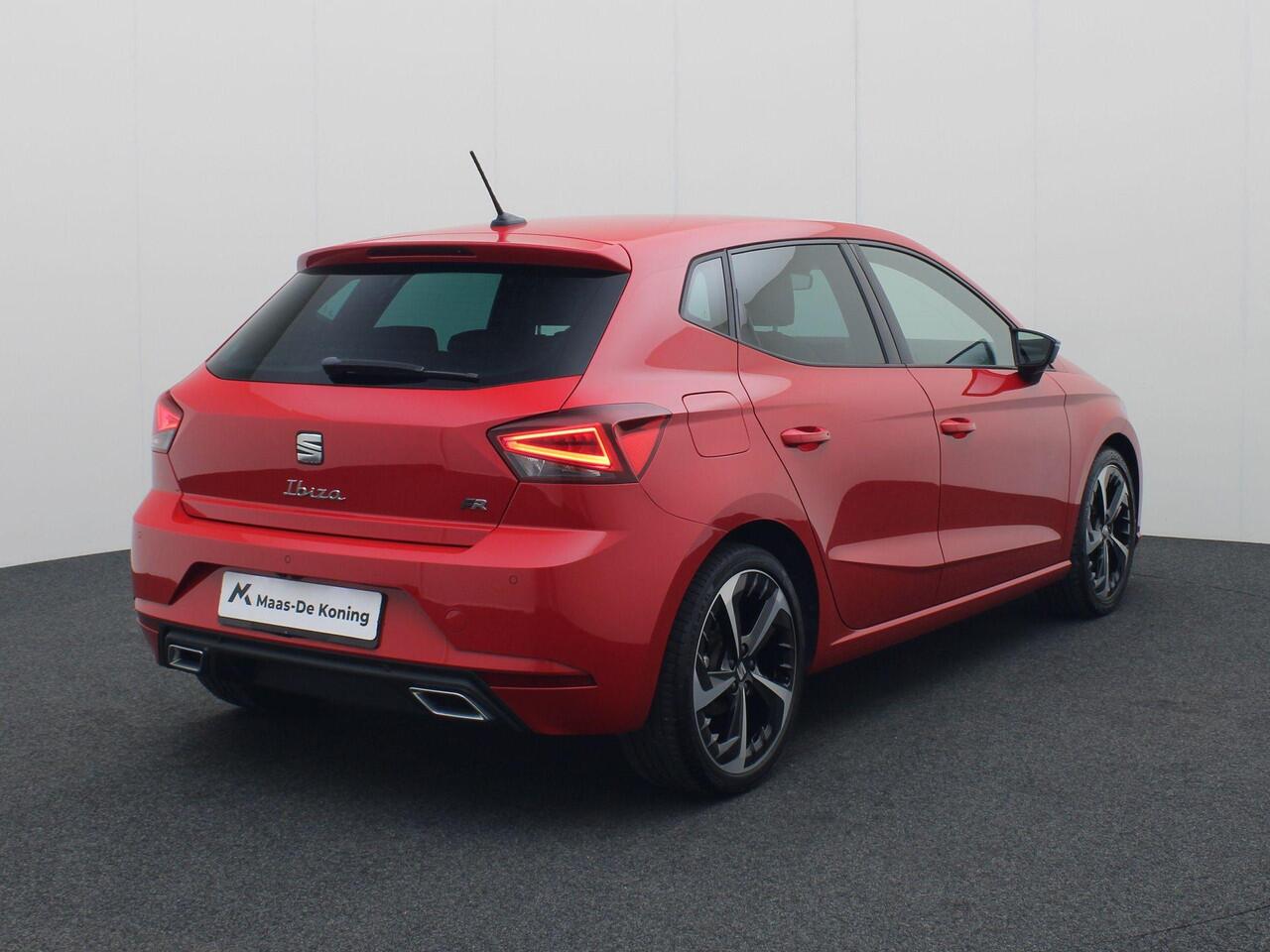 Seat IBIZA 1.0 EcoTS/110PK DSG FR Business Intense · Navigatie · Apple/Android Car Play · Camera + Parkeersensoren