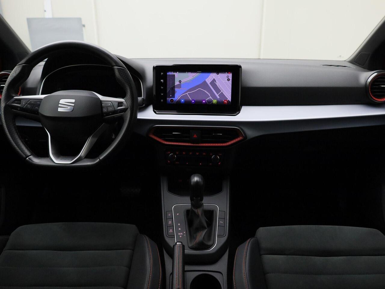 Seat IBIZA 1.0 EcoTS/110PK DSG FR Business Intense · Navigatie · Apple/Android Car Play · Camera + Parkeersensoren