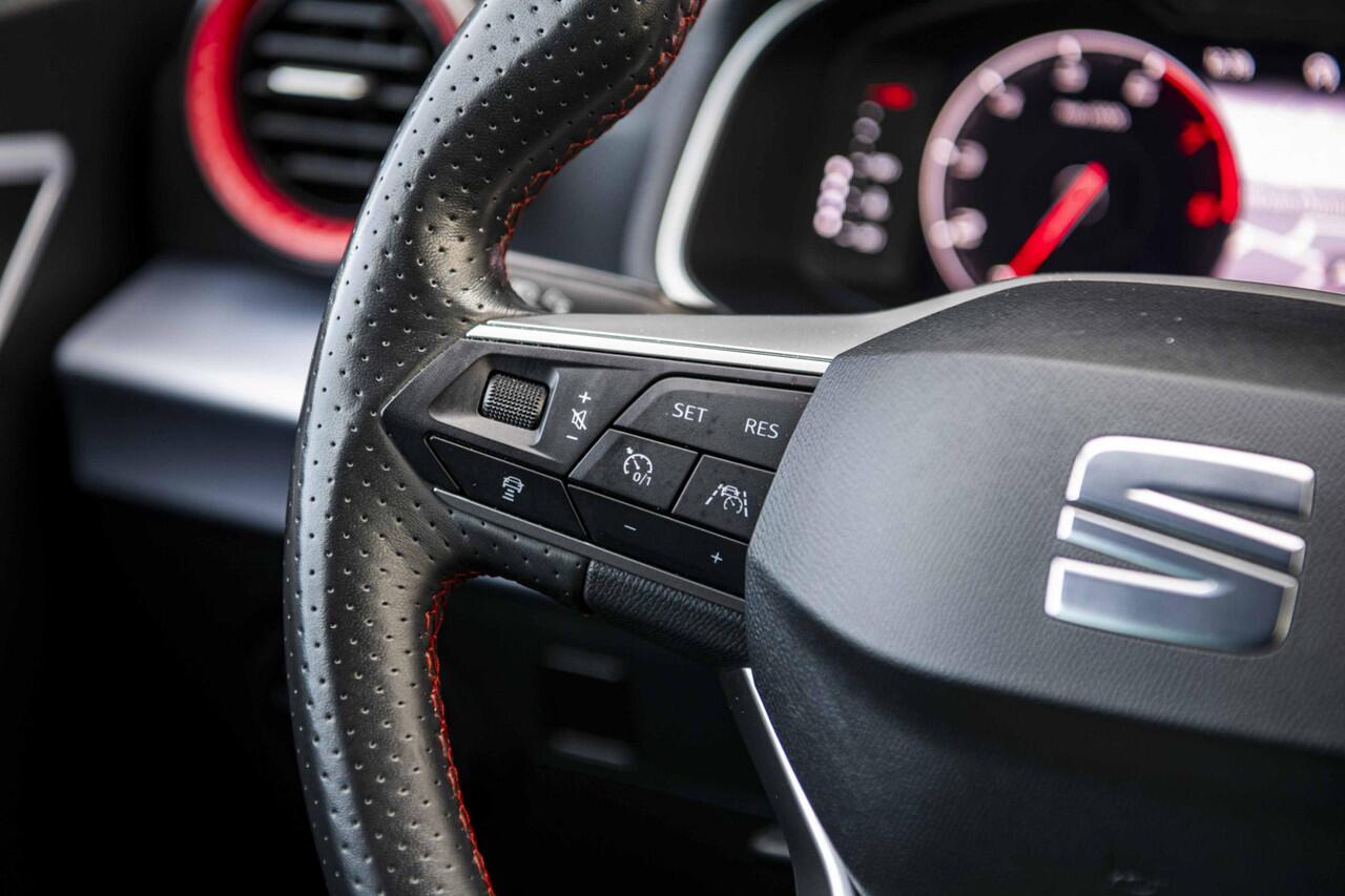 Seat IBIZA 1.0 TSi 95 pk FR Business Intense | Alcantara | Virtual Cockpit | Camera | Navigatie