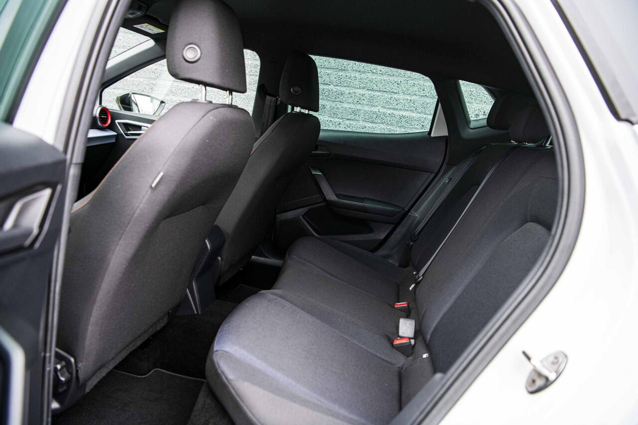 Seat IBIZA 1.0 TSi 95 pk FR | Signature LED | Parkeersensoren | Climatronic