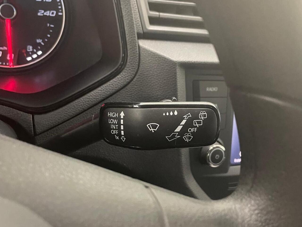 Seat IBIZA 1.0 MPI Reference Navigatie Apple Carplay/Android Auto Stoelverwarming Airco