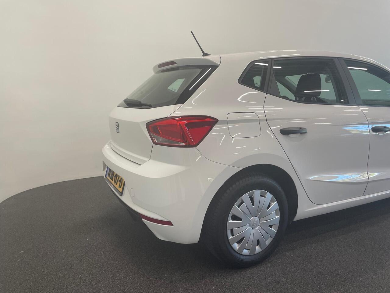 Seat IBIZA 1.0 MPI Reference Navigatie Apple Carplay/Android Auto Stoelverwarming Airco