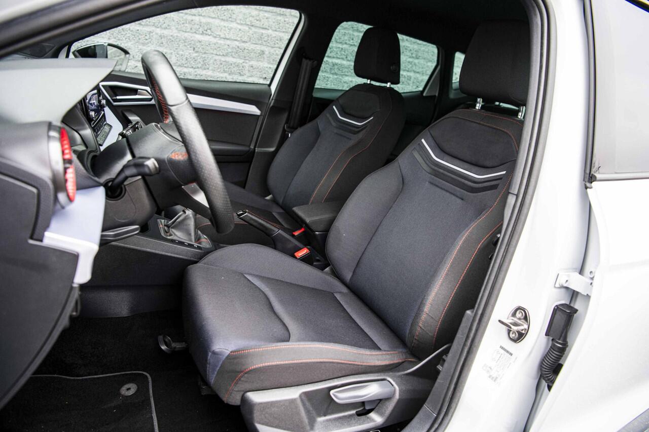 Seat IBIZA 1.0 TSi 95 pk FR | Signature LED | Parkeersensoren | Climatronic