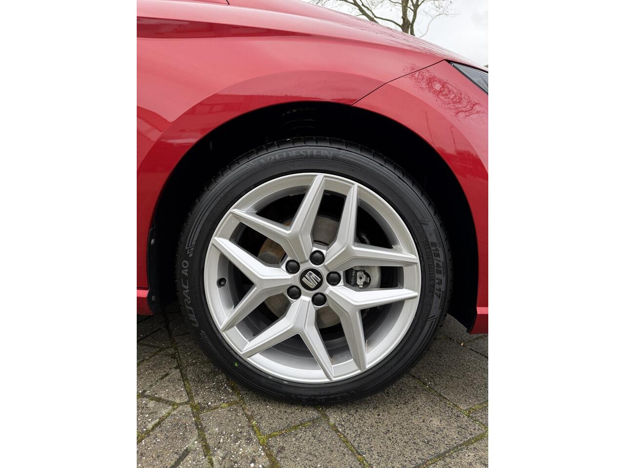 Seat IBIZA 1.0 TSI FR Business Intense | Apple Carplay | Achteruitrijcamera | Cruise Control |