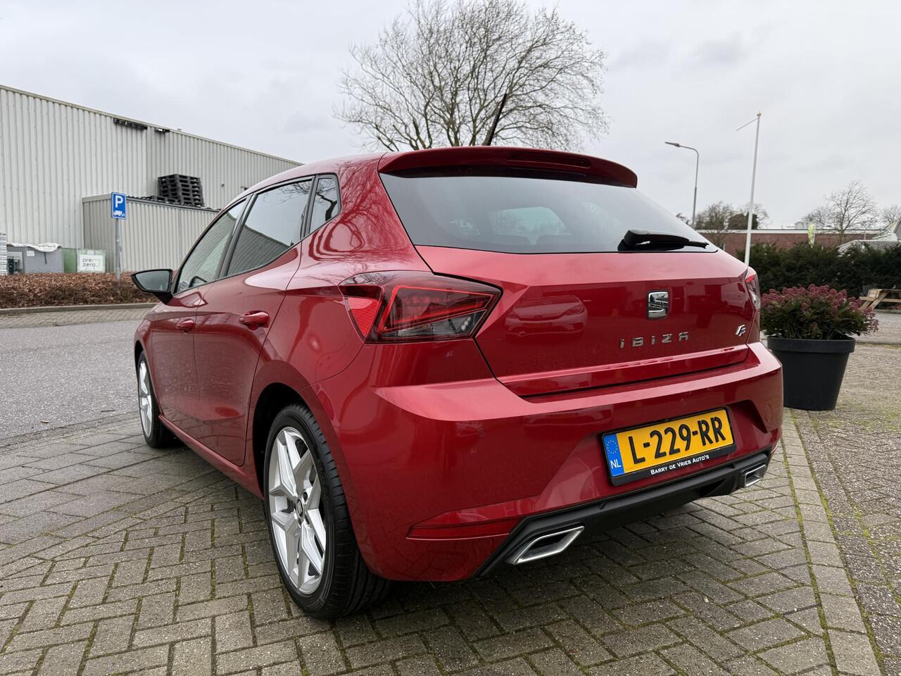 Seat IBIZA 1.0 TSI FR Business Intense | Apple Carplay | Achteruitrijcamera | Cruise Control |