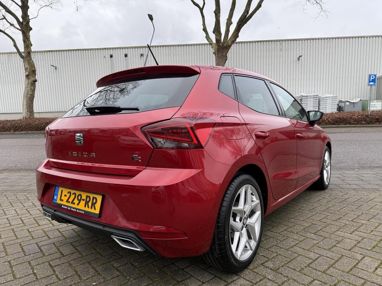 Seat IBIZA 1.0 TSI FR Business Intense | Apple Carplay | Achteruitrijcamera | Cruise Control |