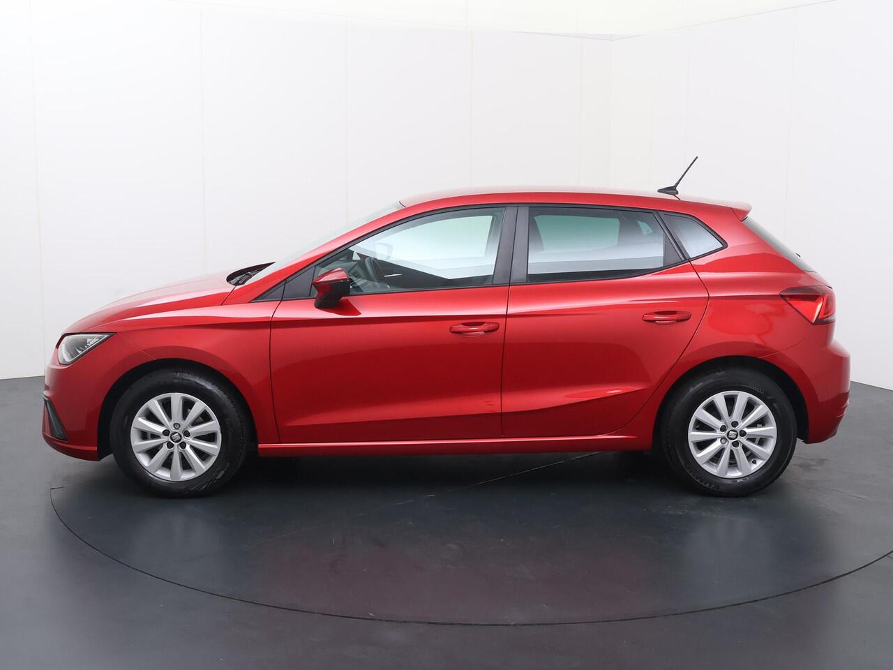 Seat IBIZA 1.0 TSI Style Business Intense Plus | 95 PK | Climate control | LED verlichting | Apple Carplay/Android Auto | Achteruitrijcamera |
