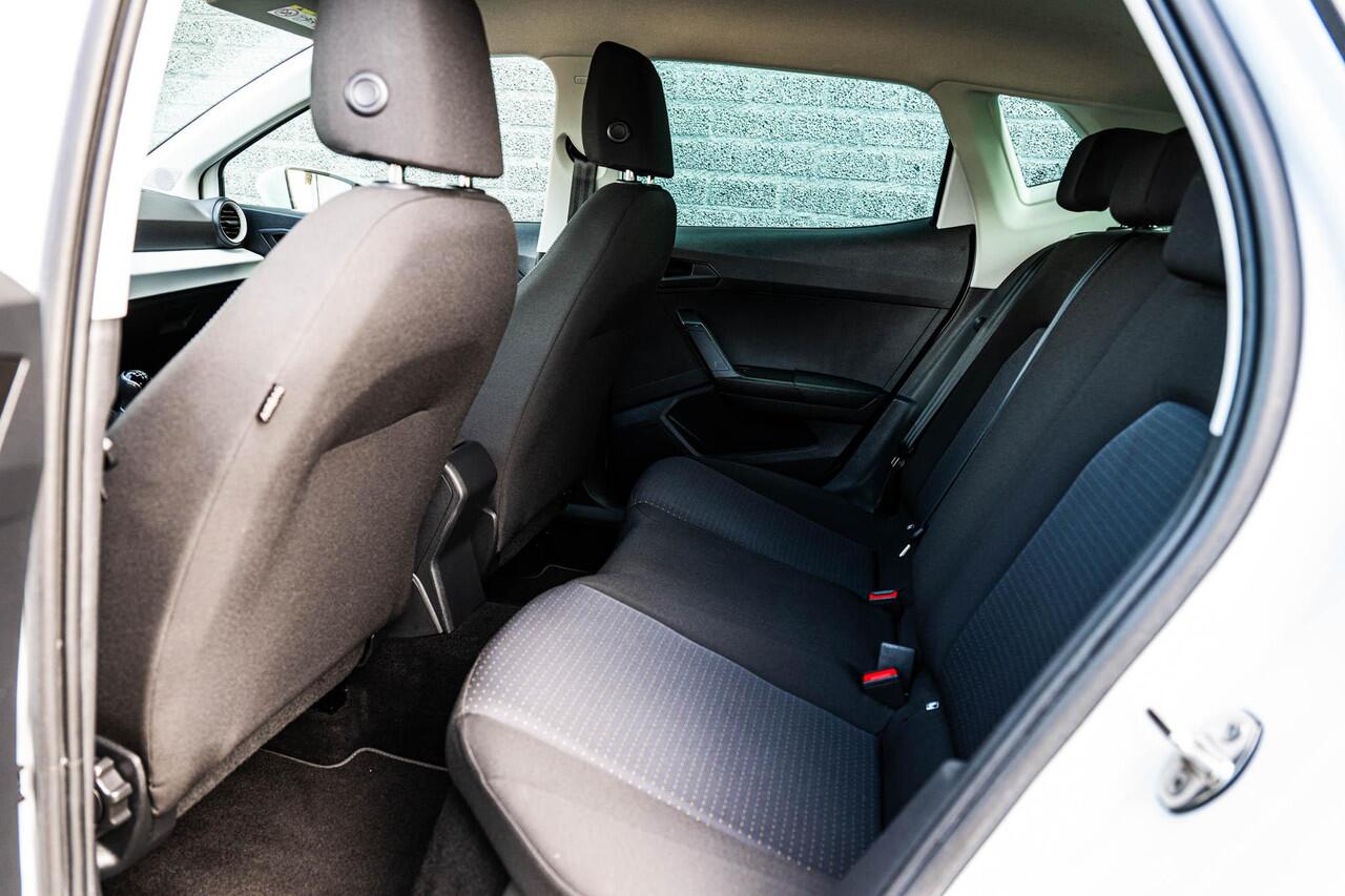 Seat IBIZA 1.0 TSi 95 pk Style Business Intense | Facelift | Groot infotainment | Stoelverwarming