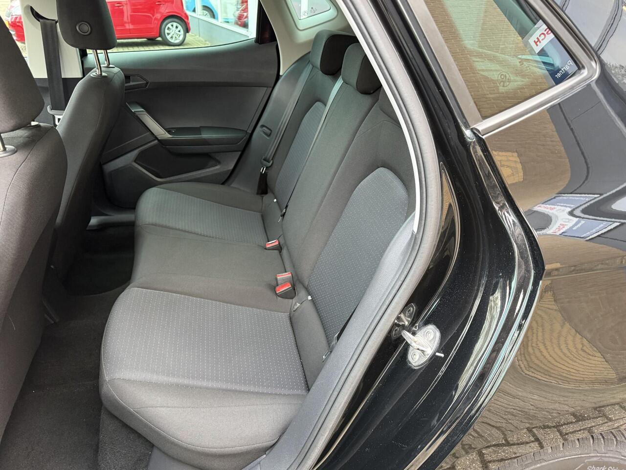 Seat IBIZA 1.0 EcoTSI Style Business Intense / Airco/ Navigatie/ Cruise/ Digitaal displ/ PDC/ Apple carplay/ LED/ LMV