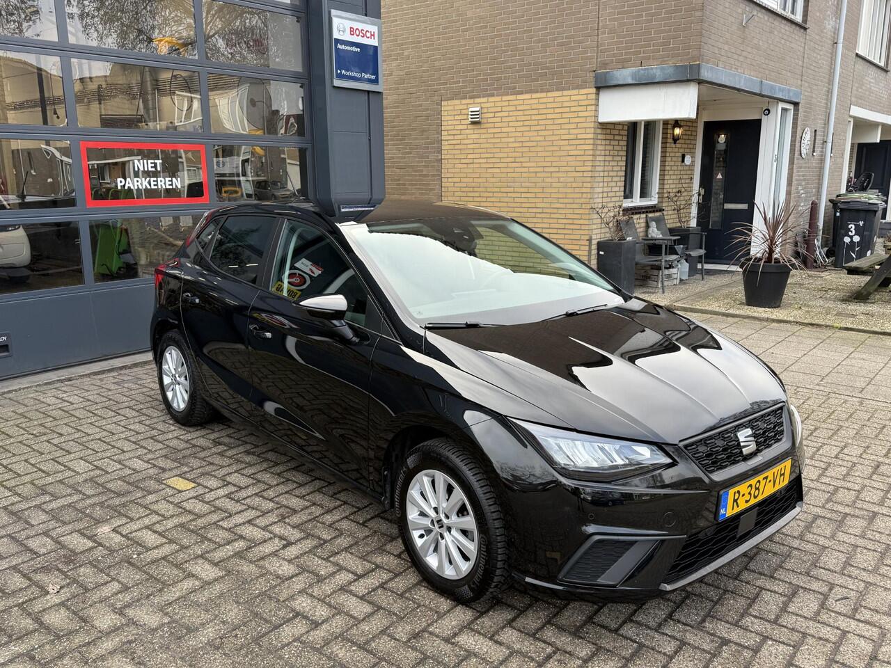 Seat IBIZA 1.0 EcoTSI Style Business Intense / Airco/ Navigatie/ Cruise/ Digitaal displ/ PDC/ Apple carplay/ LED/ LMV