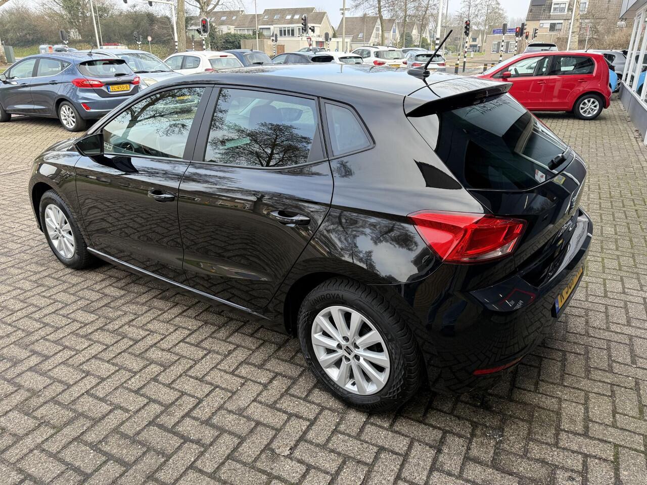 Seat IBIZA 1.0 EcoTSI Style Business Intense / Airco/ Navigatie/ Cruise/ Digitaal displ/ PDC/ Apple carplay/ LED/ LMV