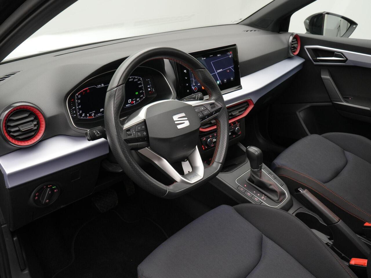 Seat IBIZA 1.0 EcoTSI 110 pk DSG FR | Panoramadak | Stoelverwarming | Adaptive Cruise | Apple CarPlay & Android Auto | Achteruitrijcamera