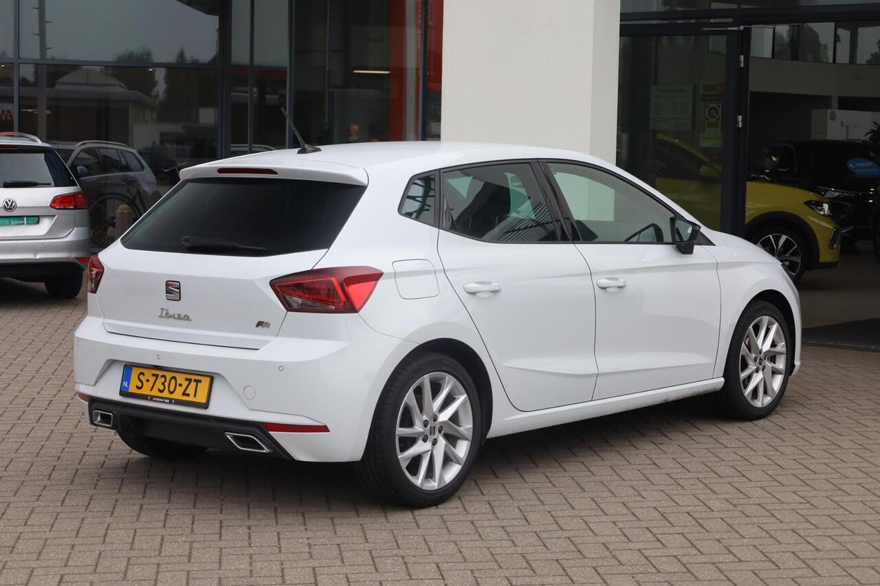 Seat IBIZA 1.0 EcoTSI FR Business Intense 95PK / 70kW, Achteruitrijcamera, parkeersensoren voor en achter, stoelverwarming, adaptieve cruise control (acc), volledig digitaal instrumentenpaneel, Apple Carplay / Android Auto, DAB+, inklapbare spiegels, 2-zone climatro