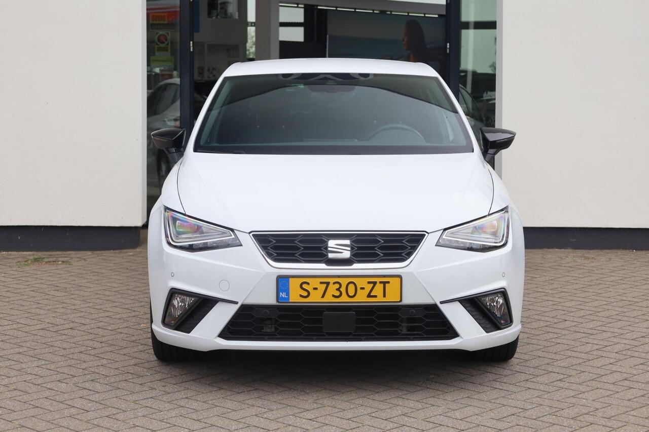 Seat IBIZA 1.0 EcoTSI FR Business Intense 95PK / 70kW, Achteruitrijcamera, parkeersensoren voor en achter, stoelverwarming, adaptieve cruise control (acc), volledig digitaal instrumentenpaneel, Apple Carplay / Android Auto, DAB+, inklapbare spiegels, 2-zone climatro